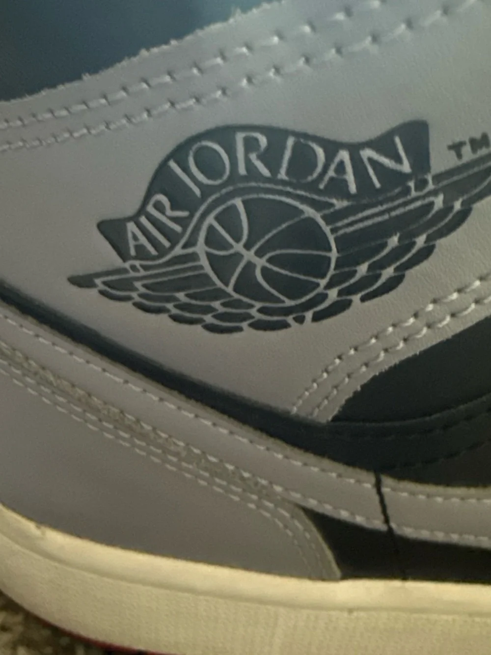 Jordan mid top